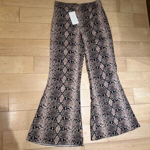NWT silky extreme flare snakeskin printed long pants